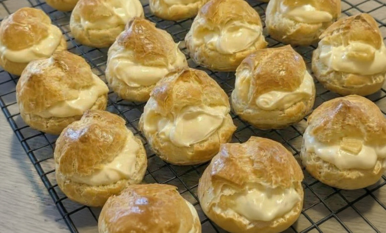 Mom’s Famous Cream Puffs